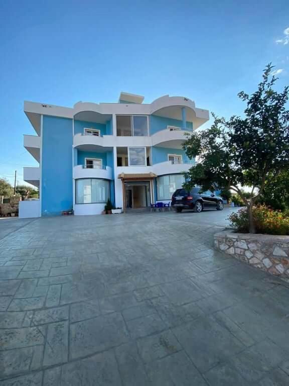 Villa Blue