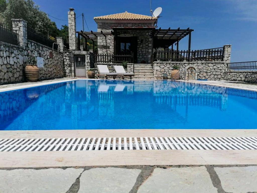 Lefkada Villas by Omikron Selections