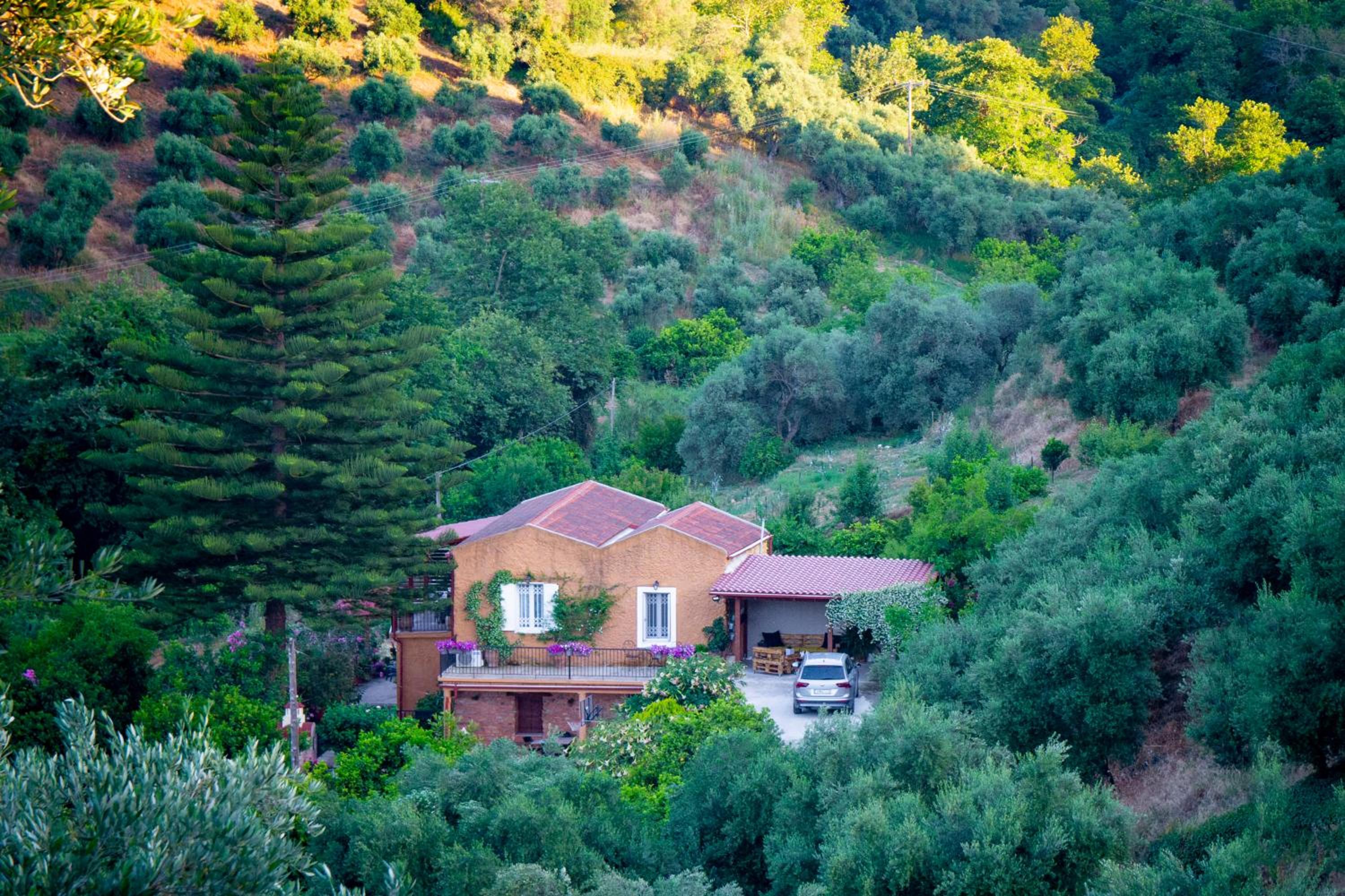 Casa Arokaria photo 1