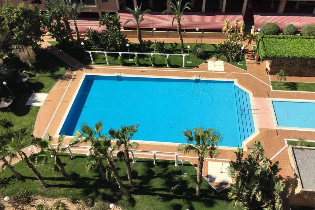 Beautiful apartment with swimming pool and beach photo 1