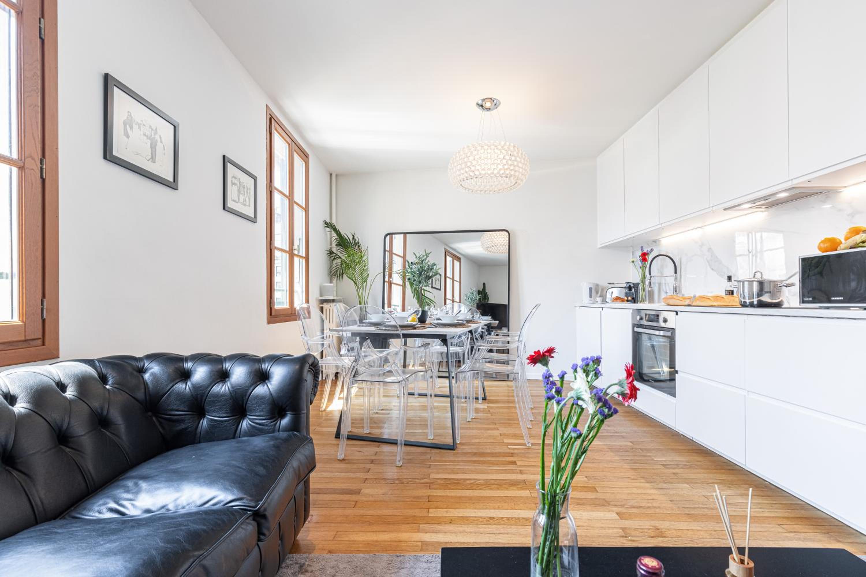 FEEL HOME - ALPHONSE KARR photo 1