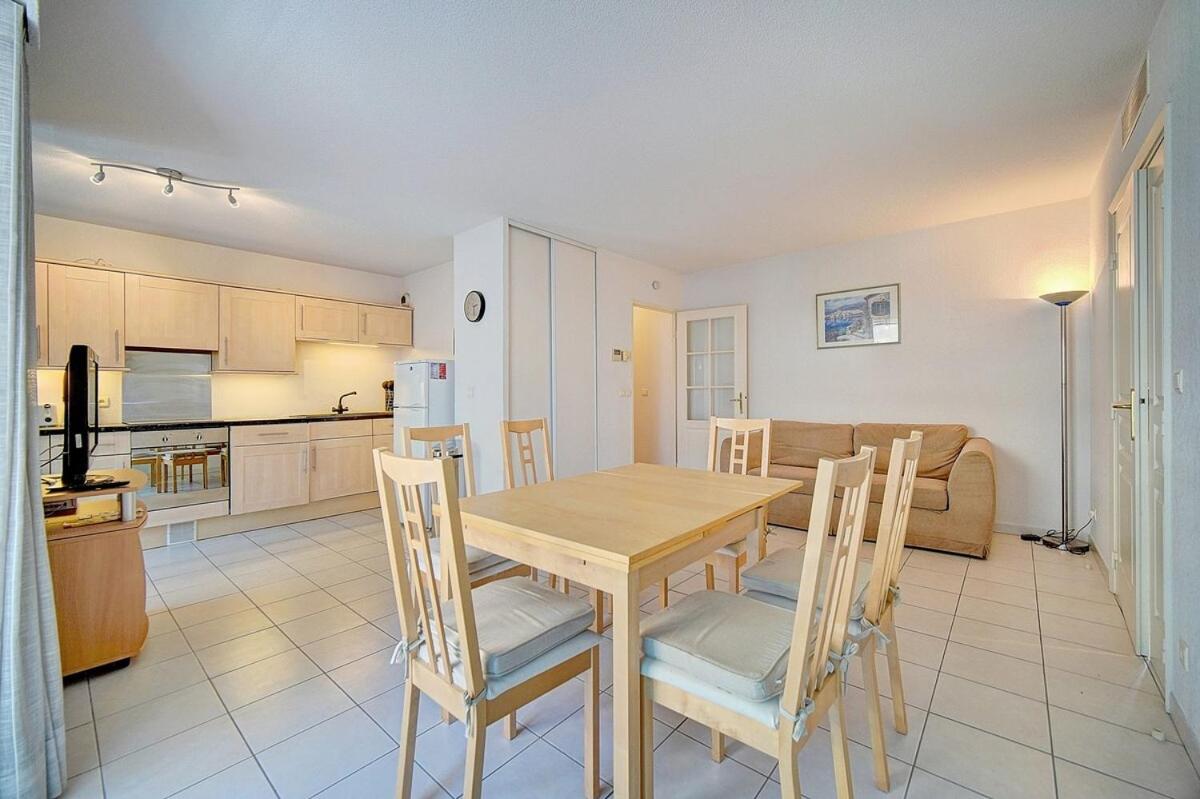 MODERNE 3 PIECES CANNES CENTRE AVEC BALCON l! A2B67 photo 1