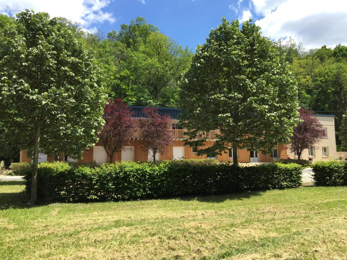 Logis Hôtel Les TILLEULS