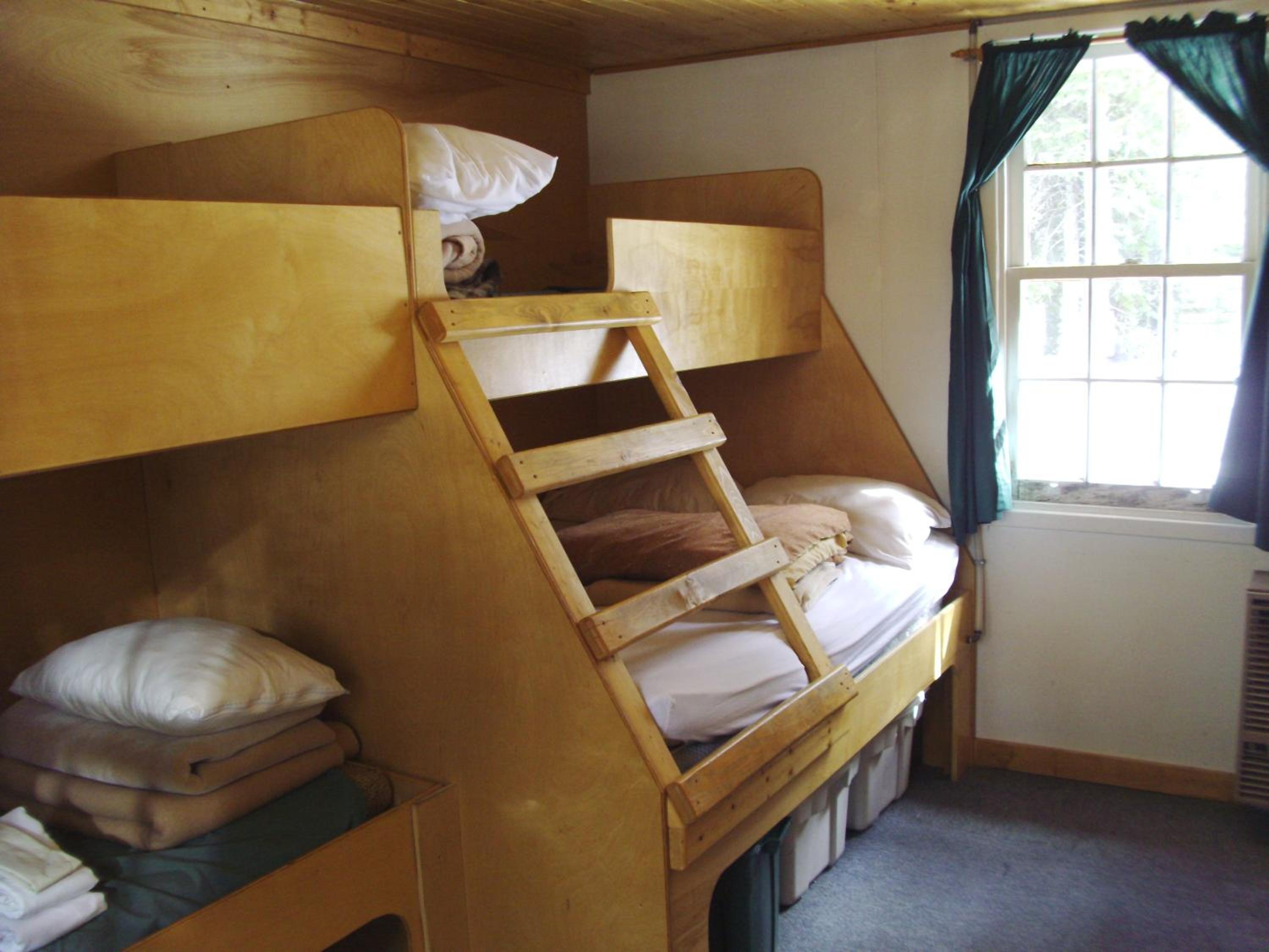HI Mosquito Creek Hostel