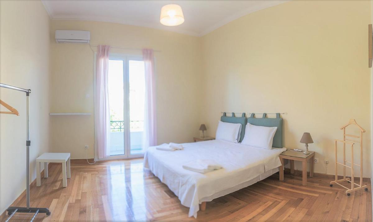 The Athenian House - Duxiana Bed