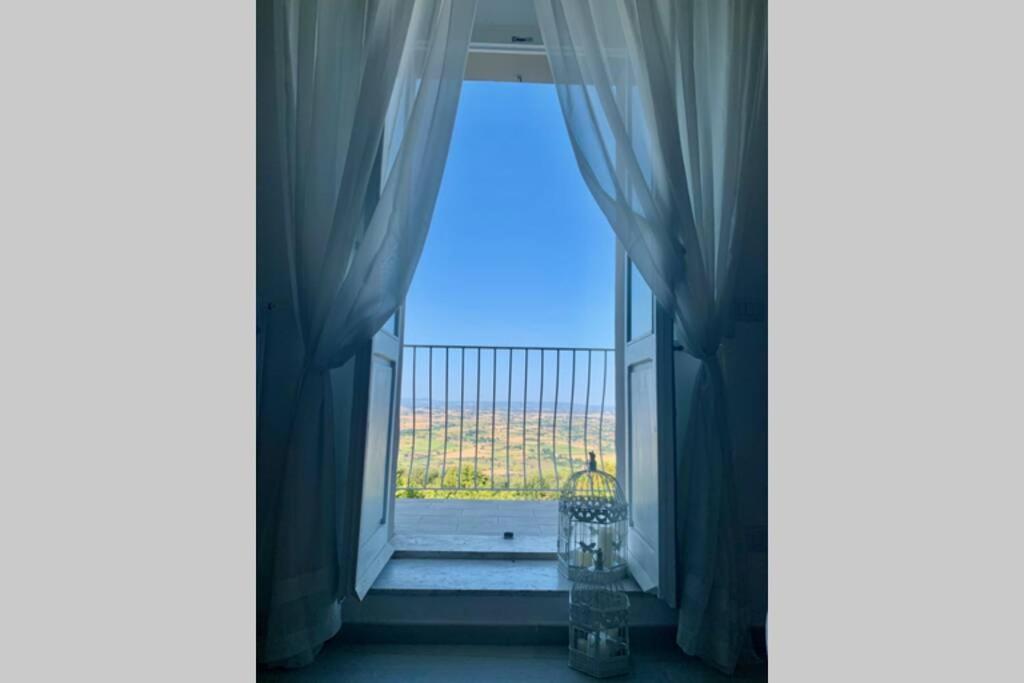 Cortona: uno sguardo sull'Infinito photo 1