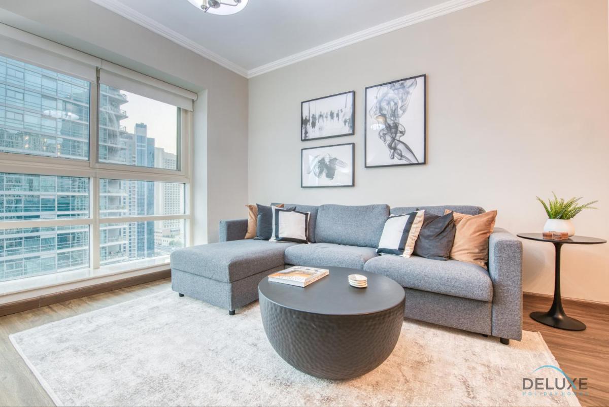 Vibrant 1BR at Dubai Marina Quay West by Deluxe Holiday Homes