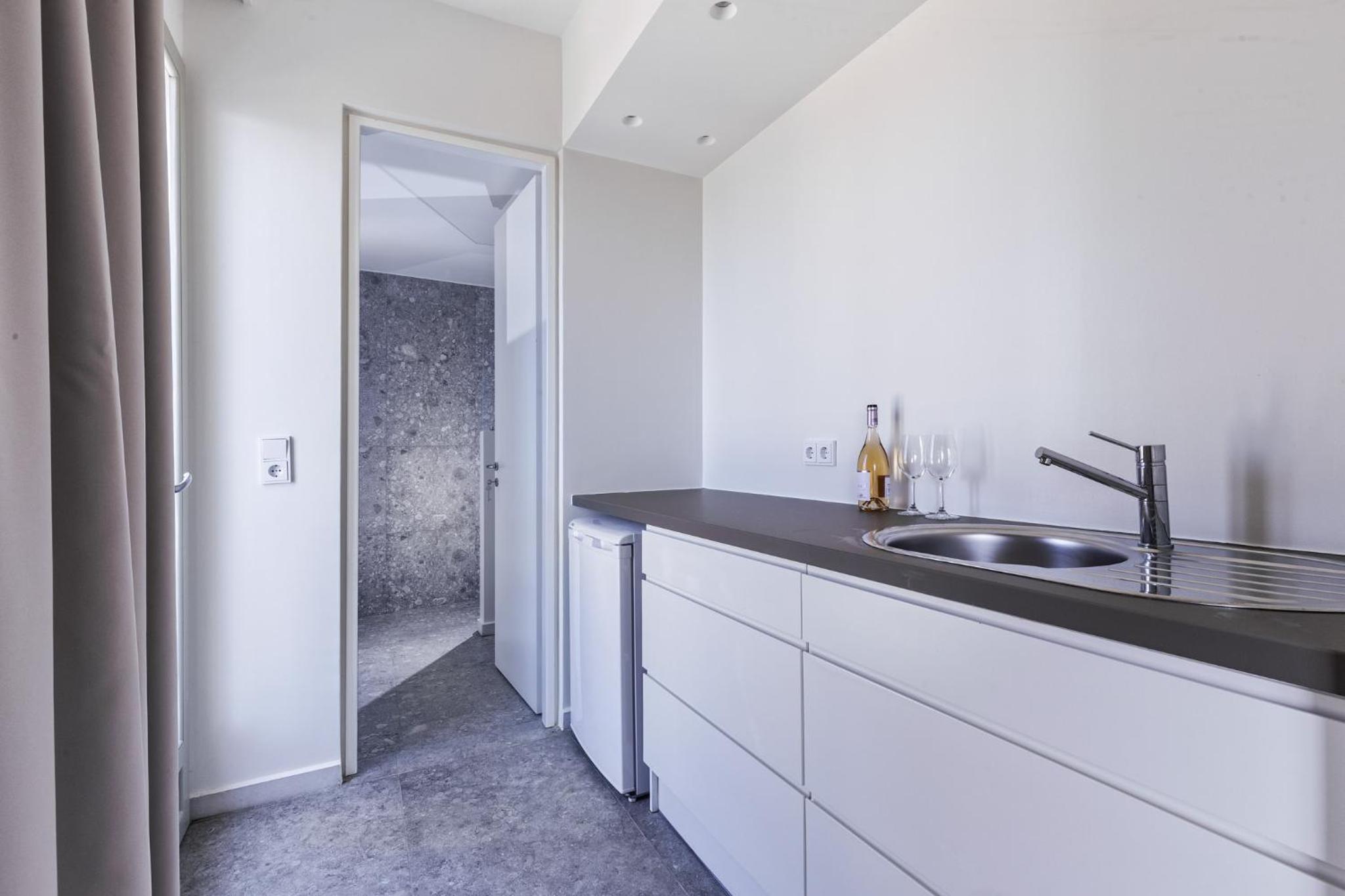 Paralos Lodging