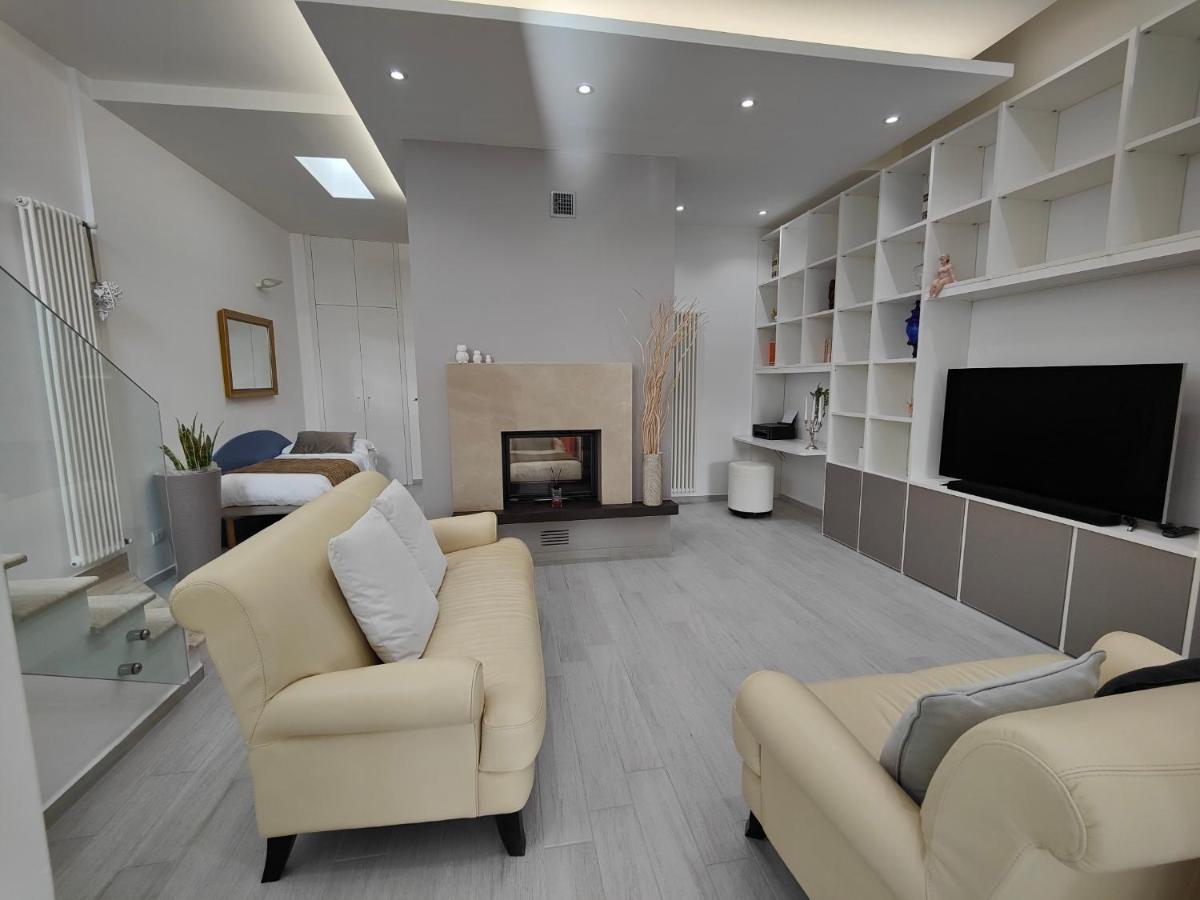 Golden Suite Apartments photo 1