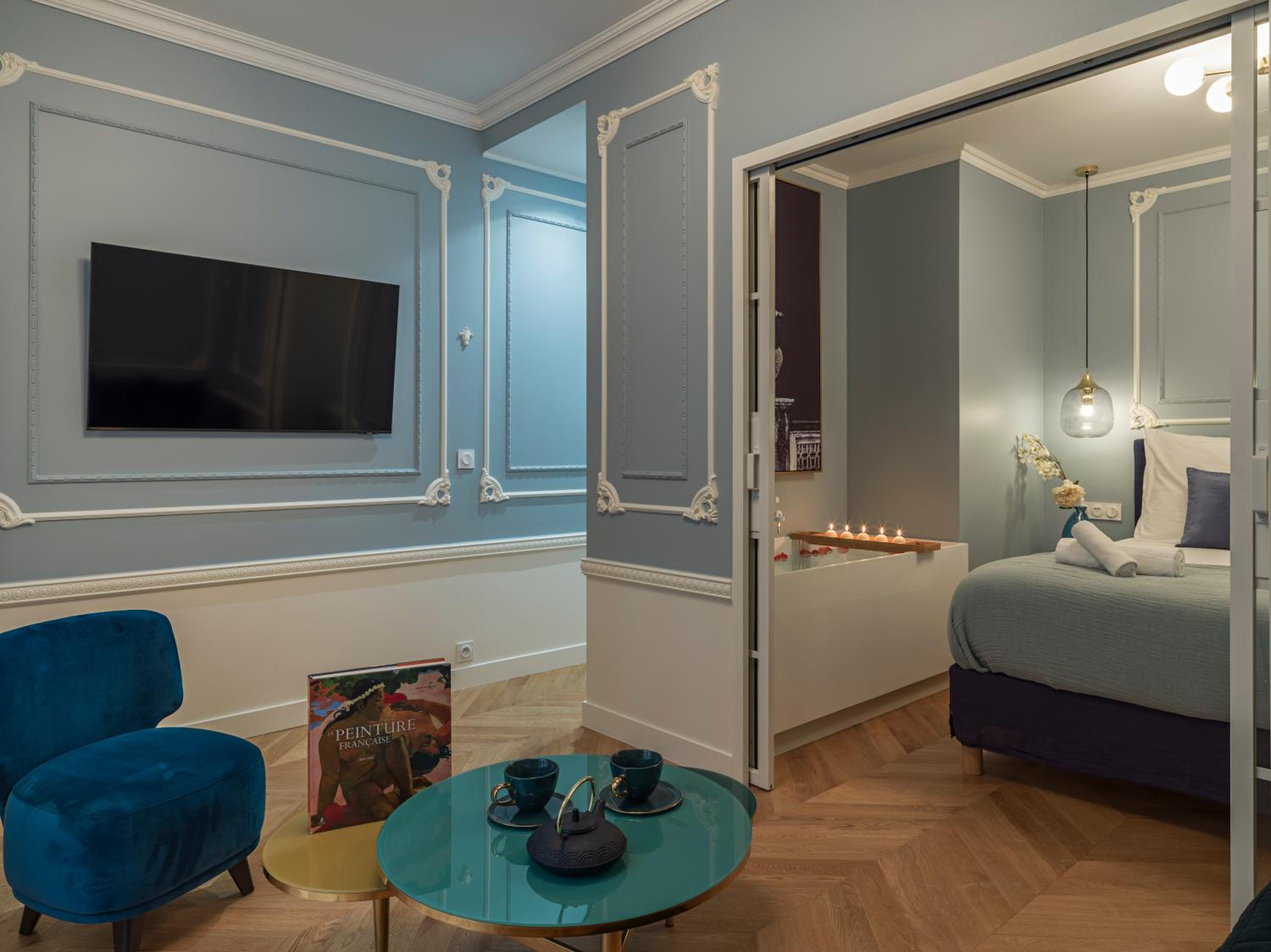 The Pompadour Suite