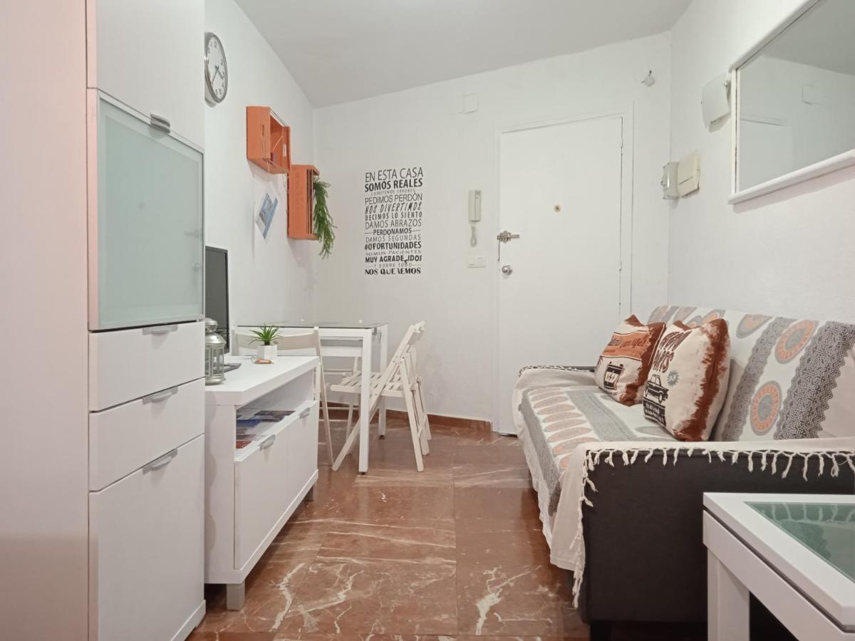Apartamento Con Encanto 'Larios Studio' photo 1