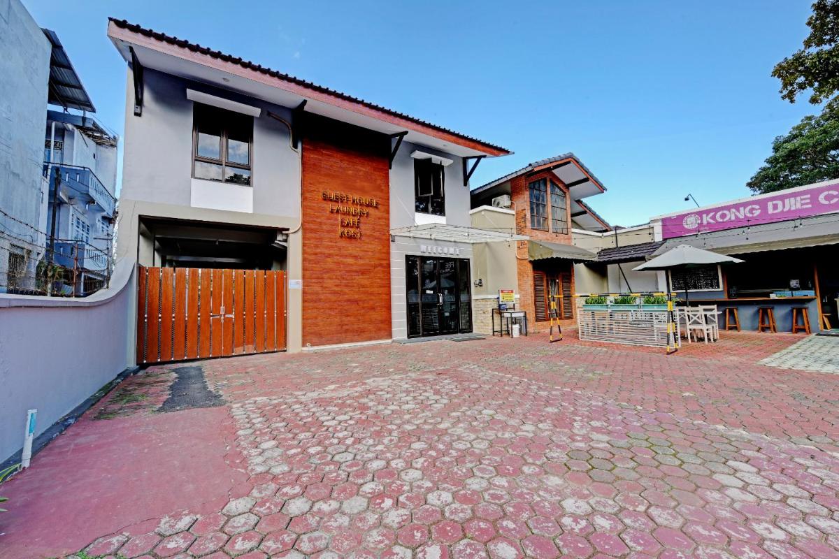 Capital O 90497 Navaya Guest House