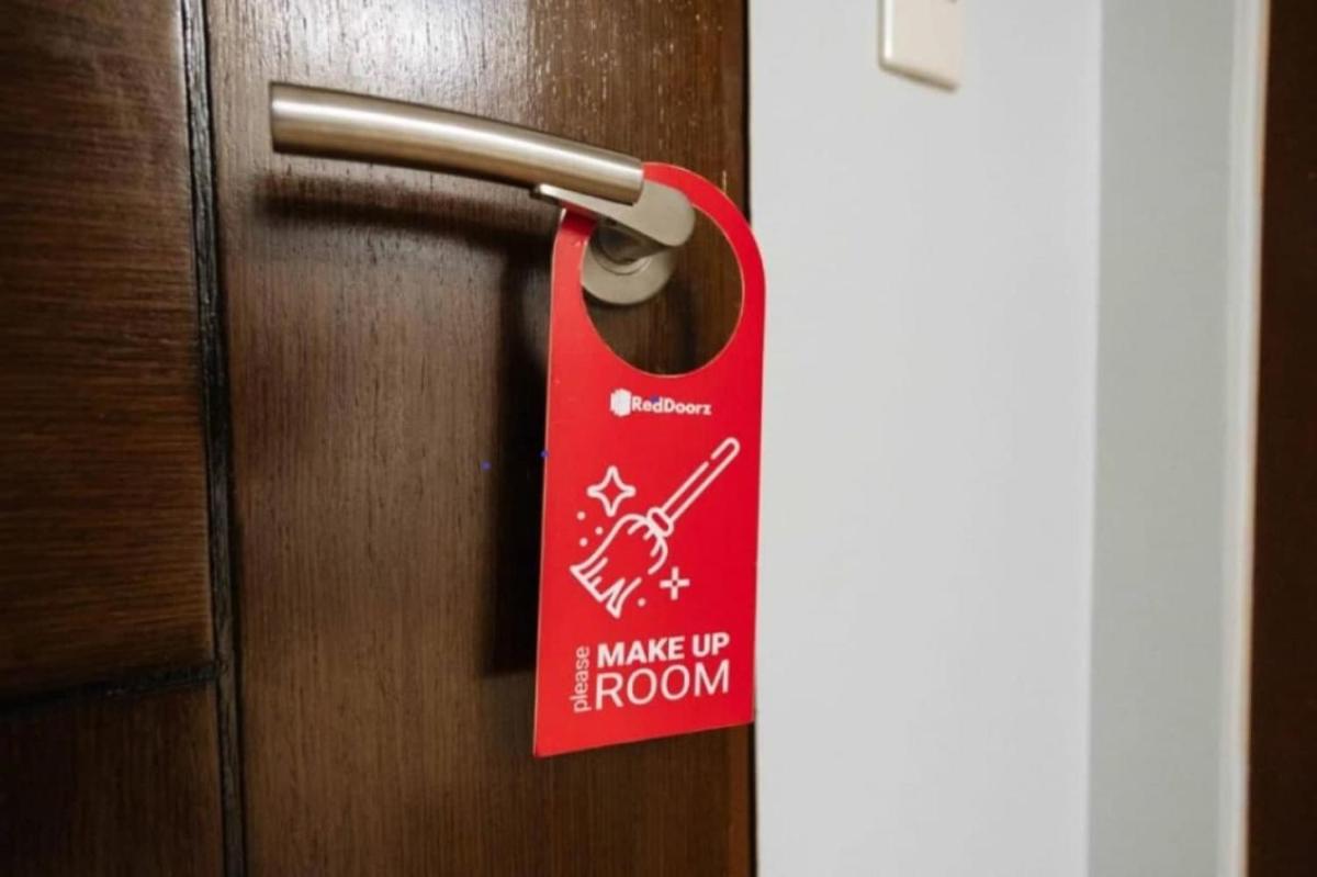 RedDoorz @ Jomckayl Apartelle Naga