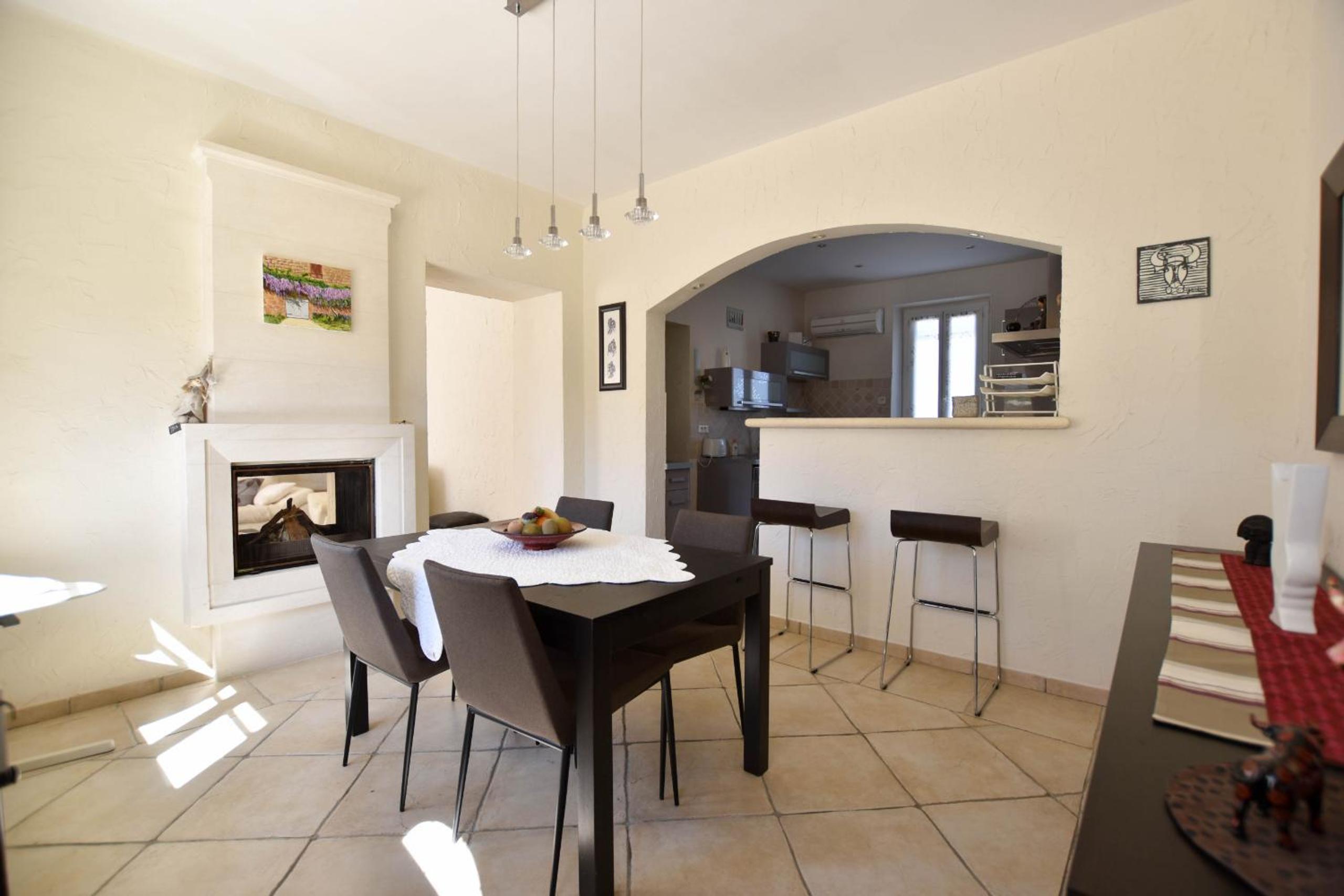 Margaillan - très belle maison avec parking, jardin et clim