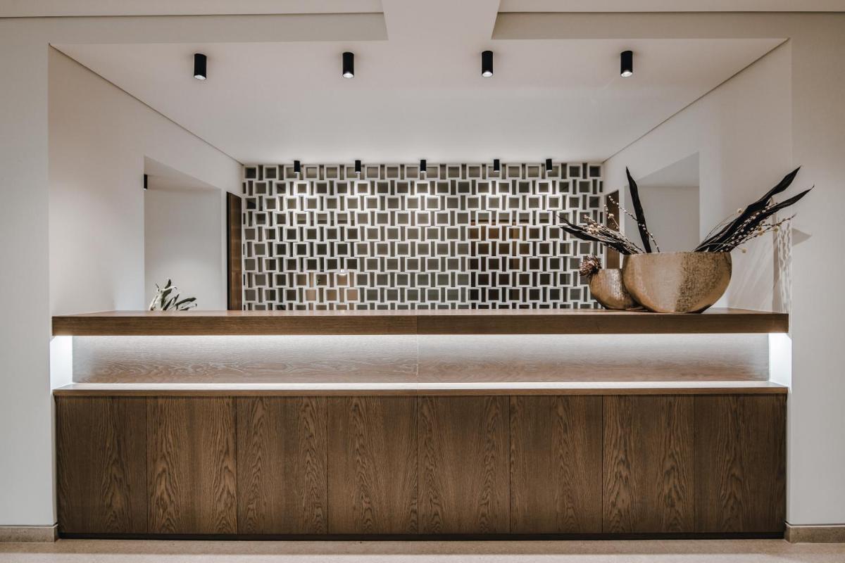 hotel reception