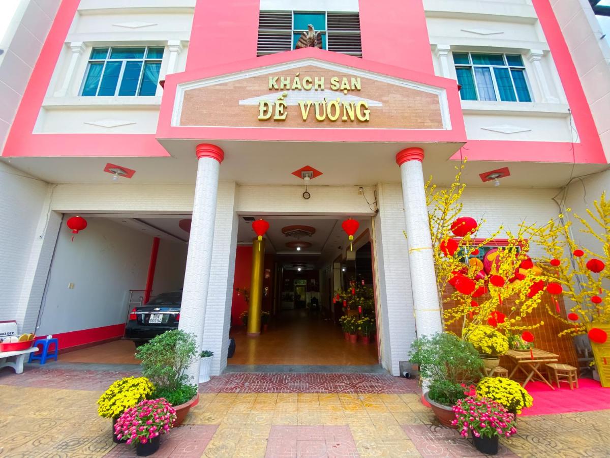 Emperor Hotel