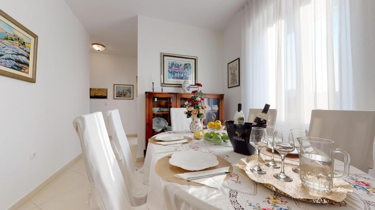 Radovani Luxury Apartment with Private Pool view 5