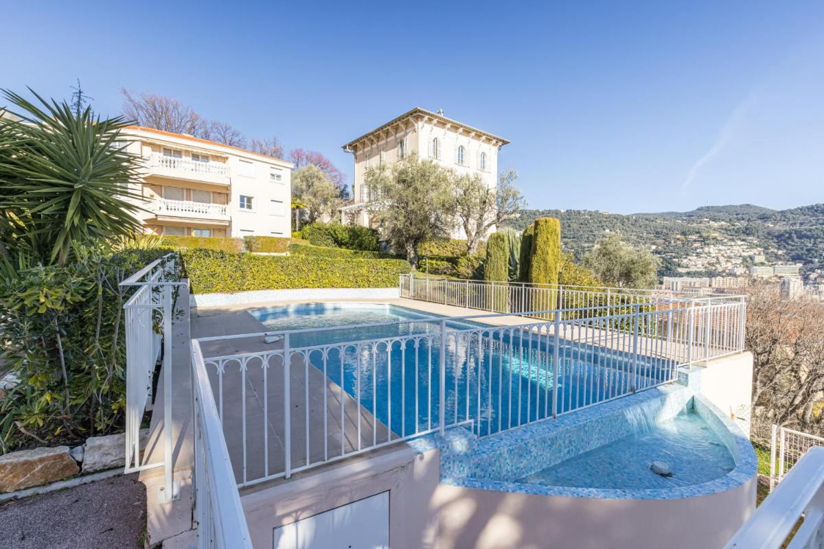 Open view Swimming Pool & Garage 1 Bdr photo 1