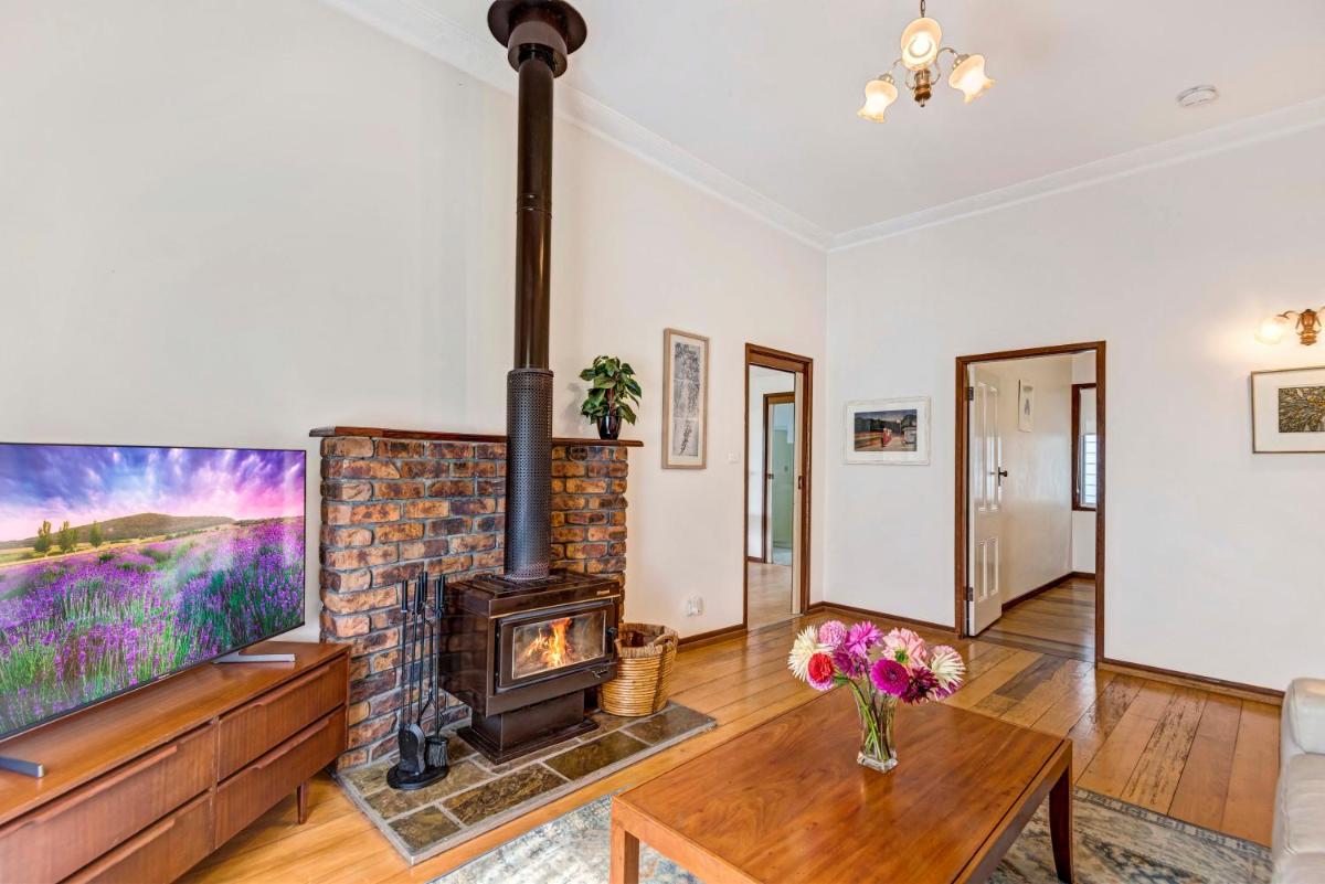 Divine Cottage - Main Street Bangalow