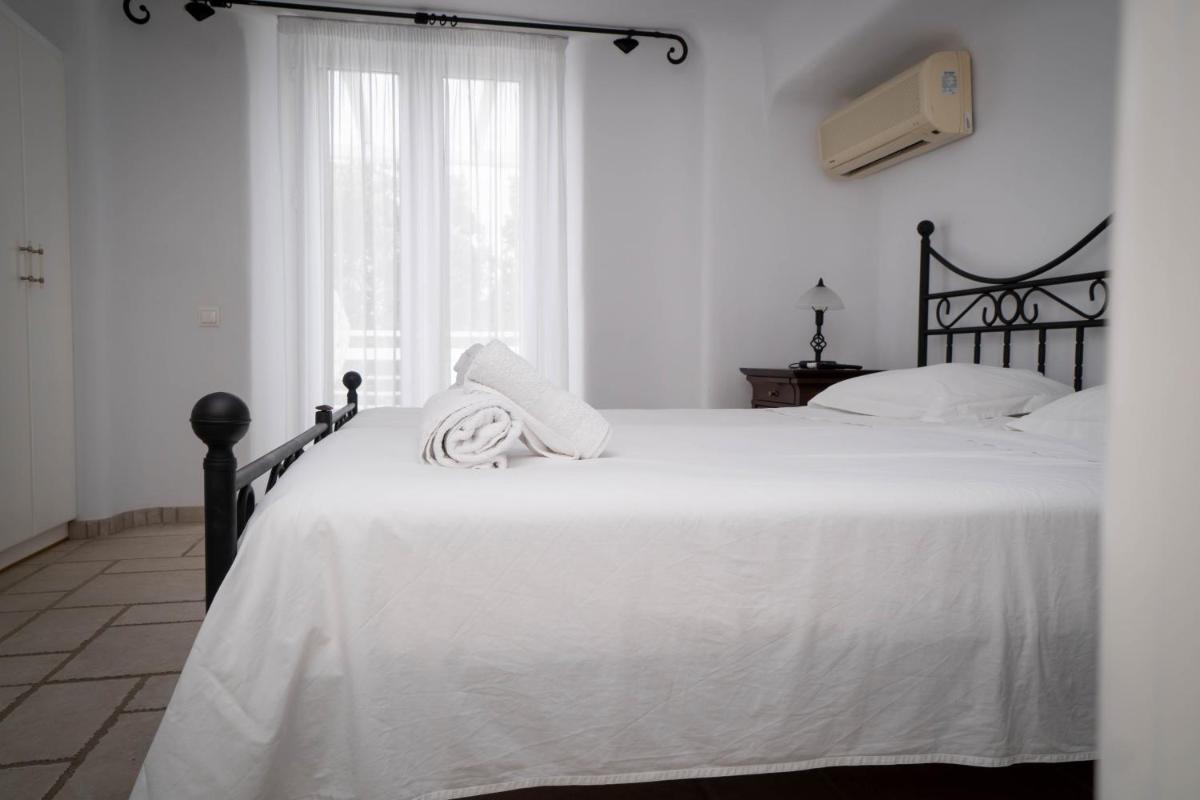 Mykonian Iros Suites & Villas