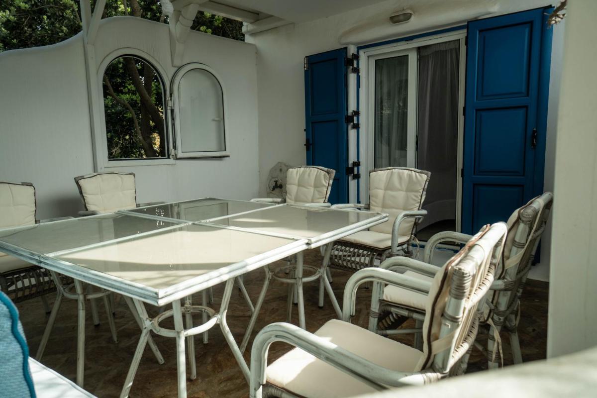 Mykonian Iros Suites & Villas
