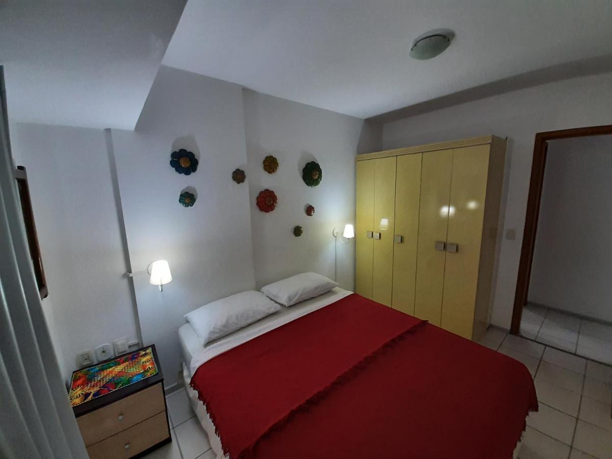 APARTAMENTO BEM LOCALIZADO NA PONTA VERDE