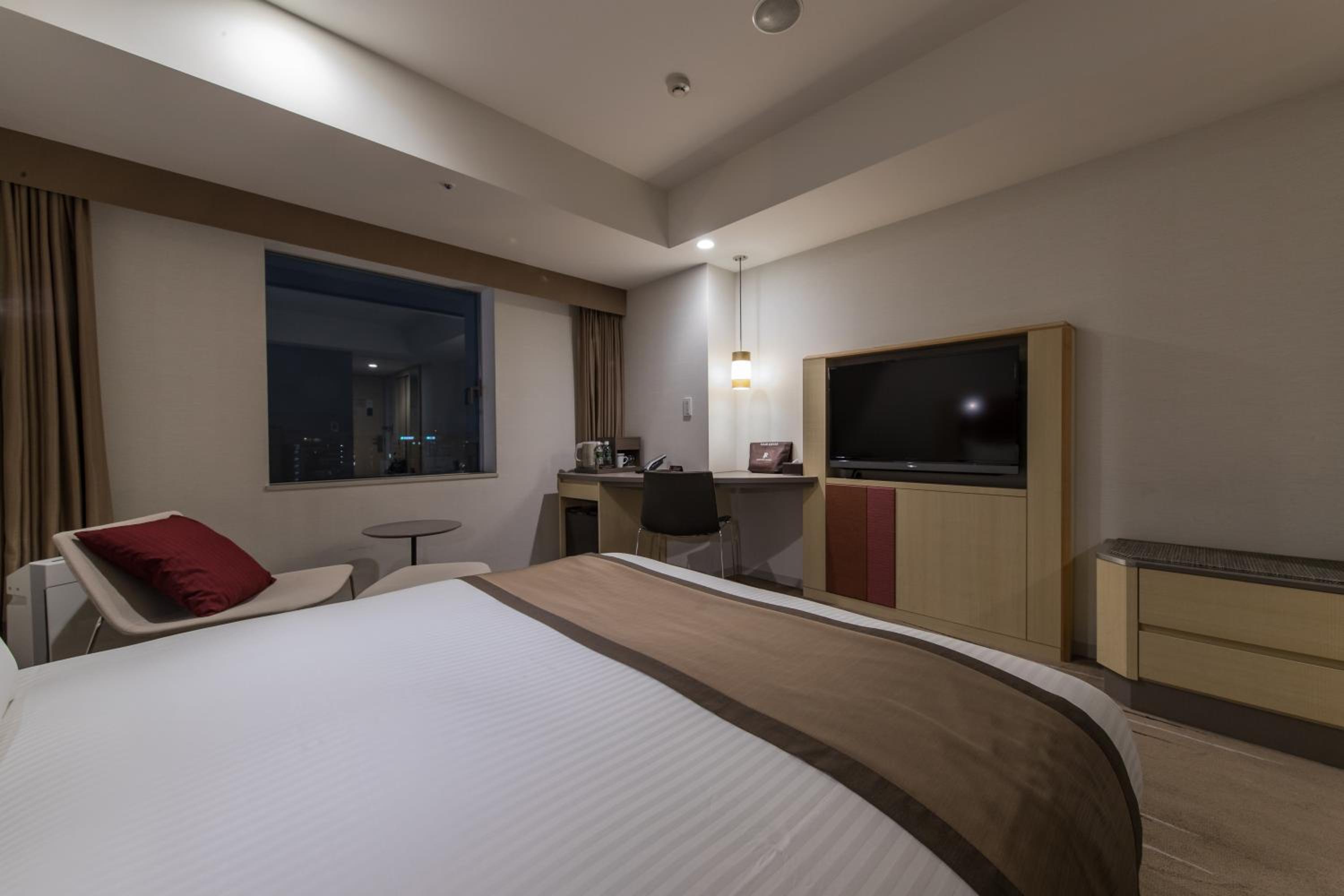 JR Kyushu Hotel Blossom Hakata Central 14