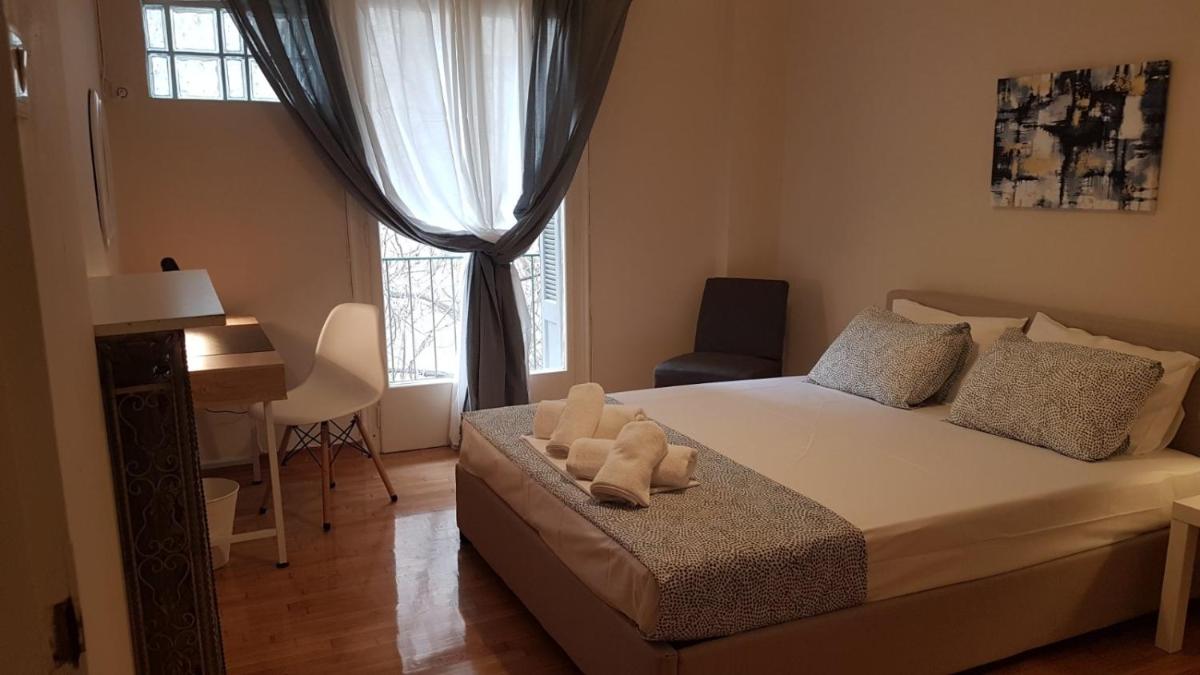 Begonia-Athens Center, 6 BD, 2.5 BATH