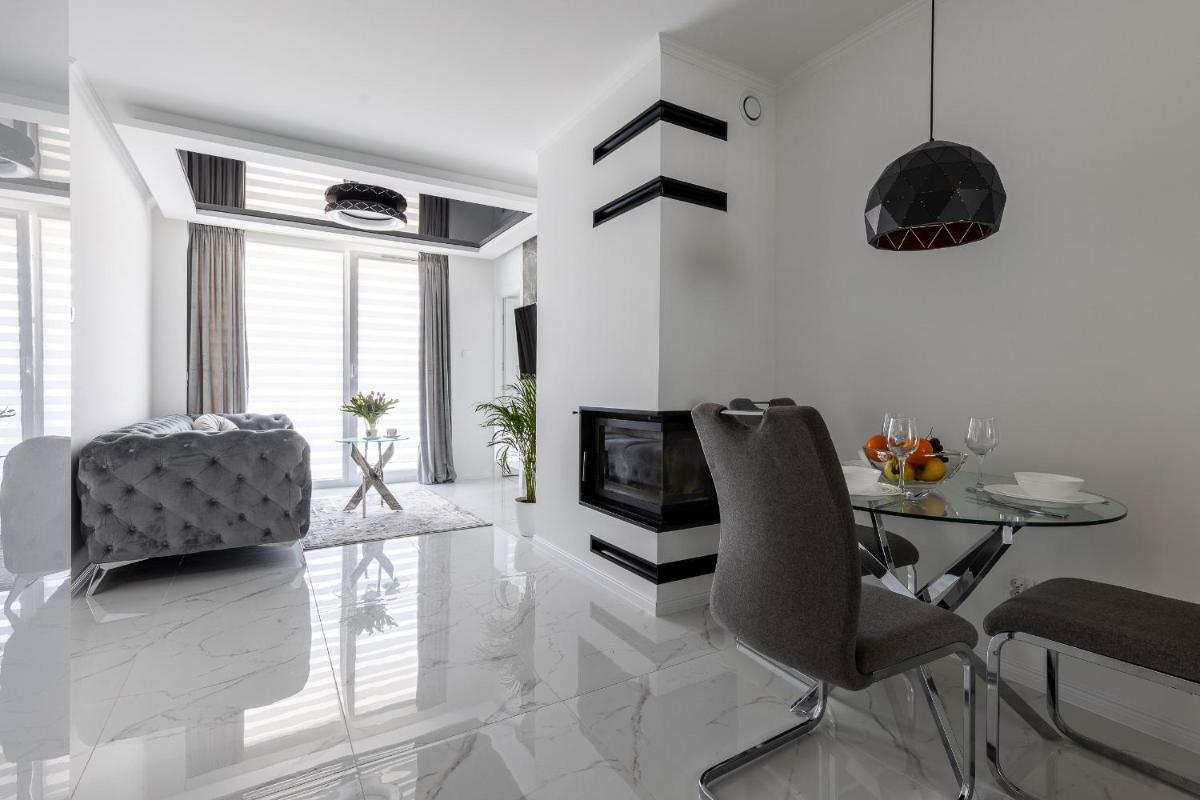 Apartment with Pool and Fireplace "Baltic Sun"