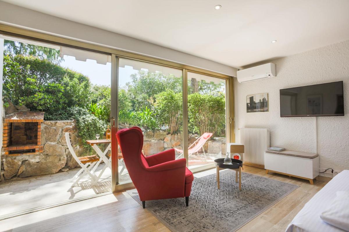 Studio A/C La Californie with patio by Olidesi photo 1