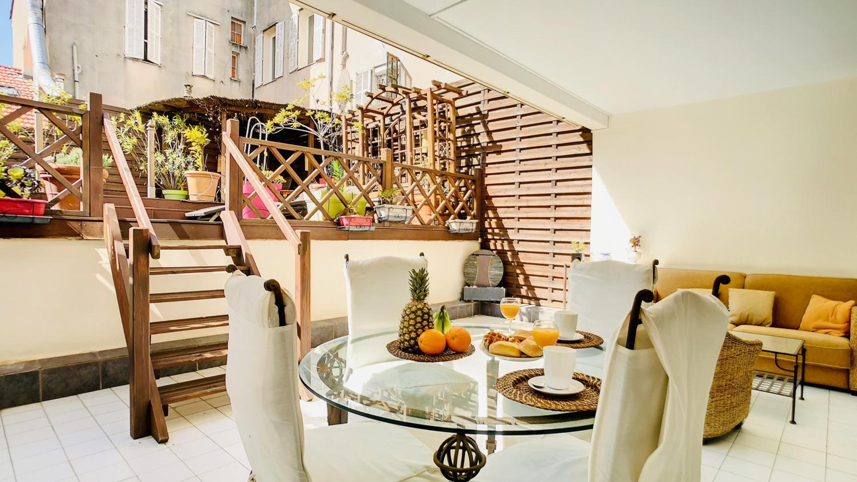 Cannes : superbe terrasse rue d'Antibes photo 1