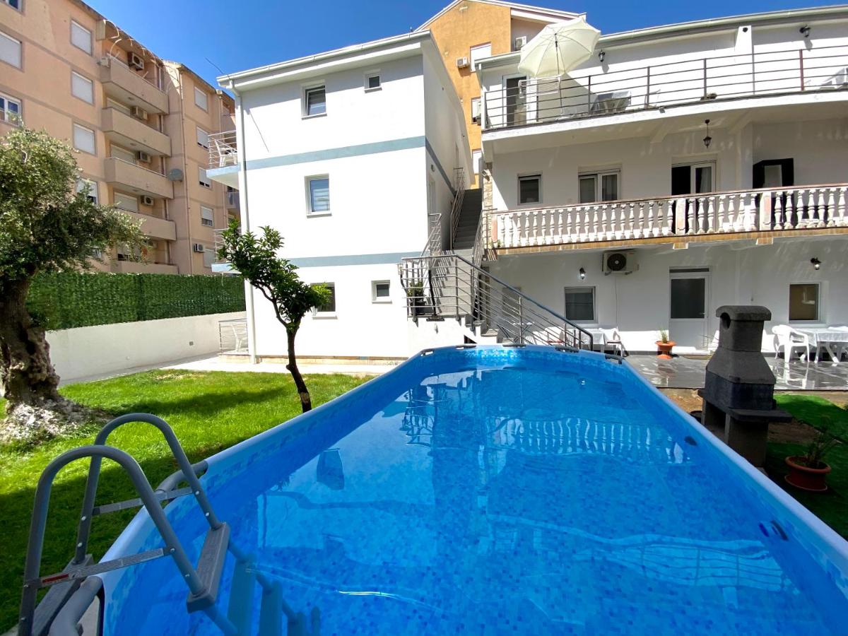 Apartments Monika