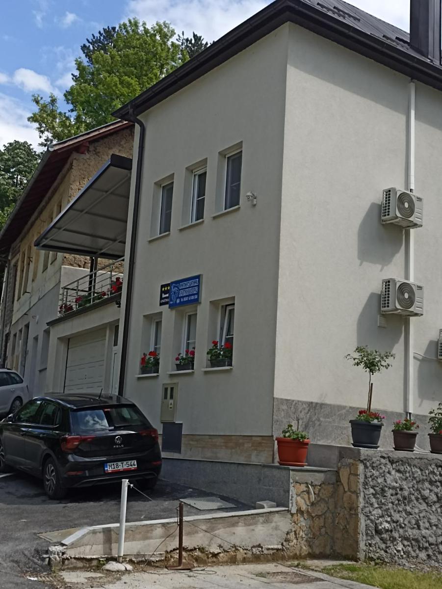 Apartmani Waterfall / Vodopad