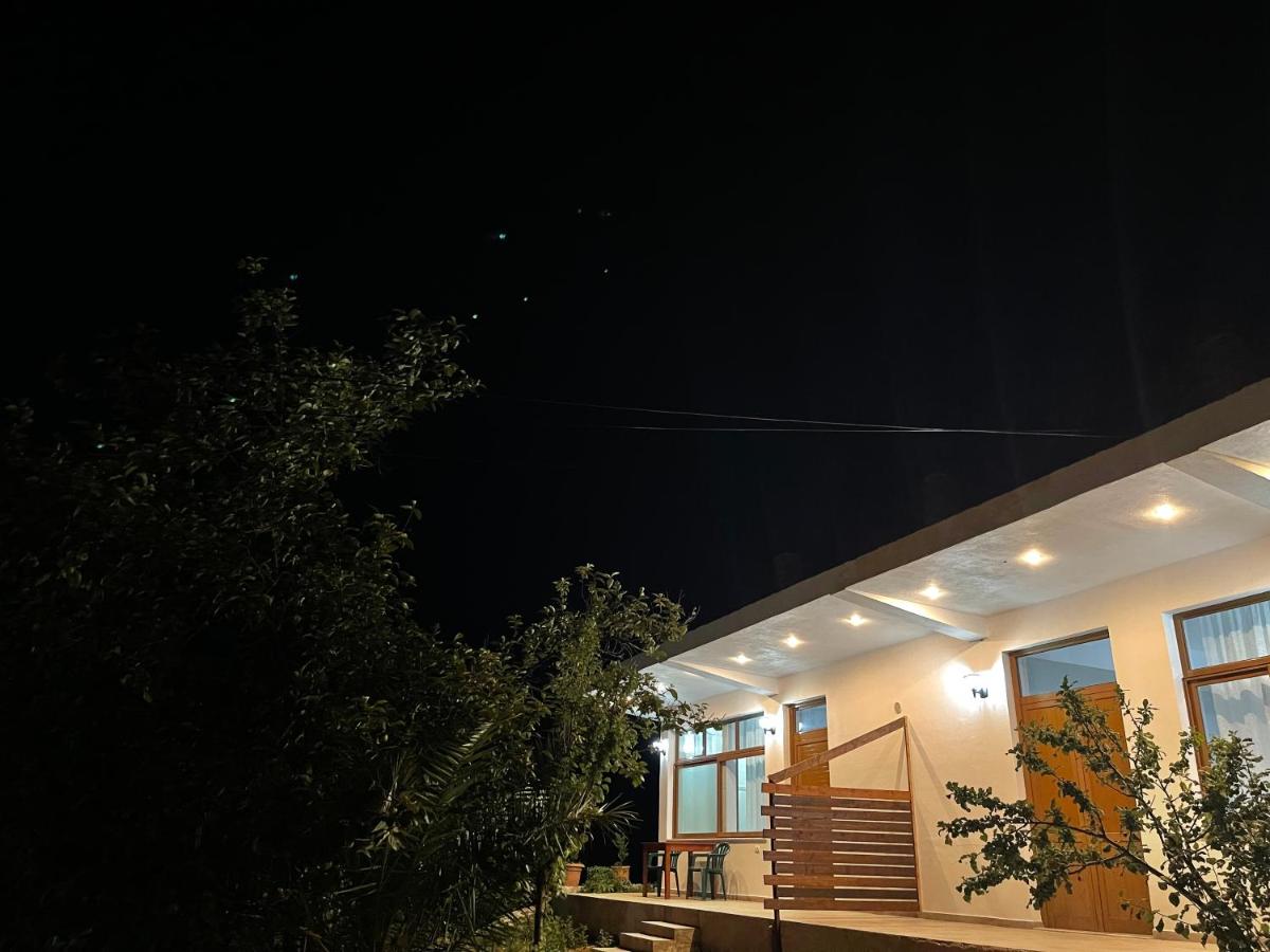 Lovely apartment with sea view in Saranda photo 1