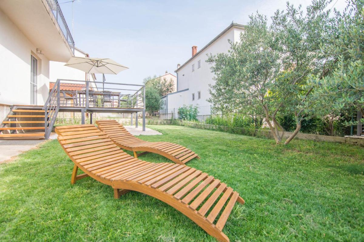 Apartment Nia - Biograd