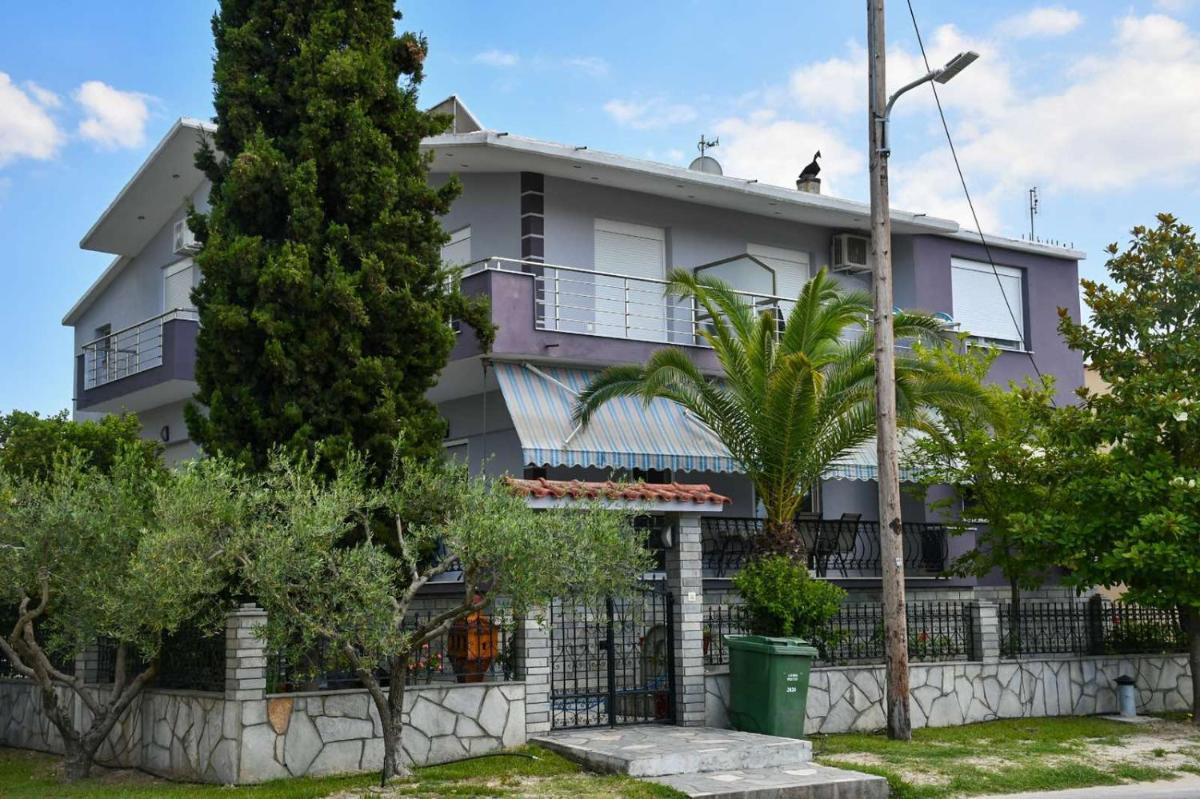 Doukas Apartments