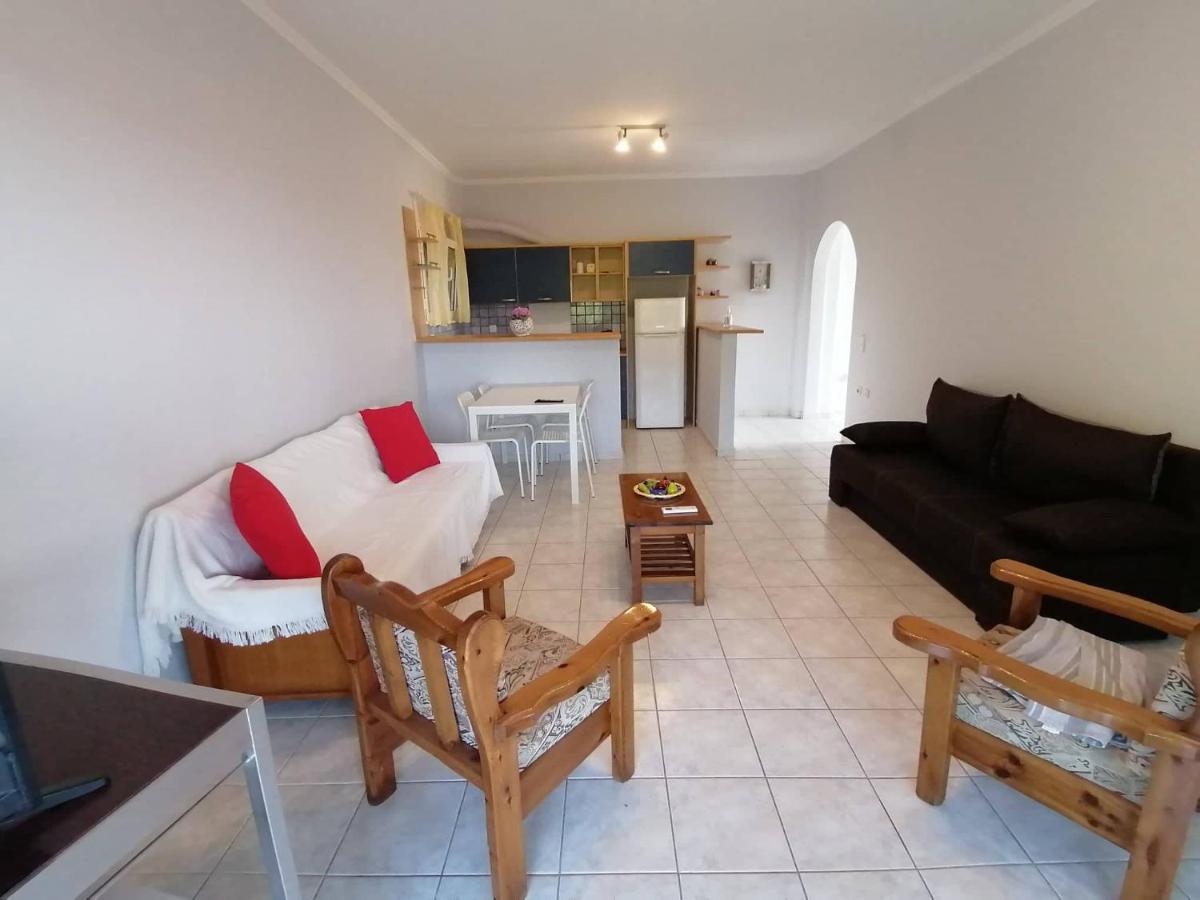 Mavretas Apartments 1