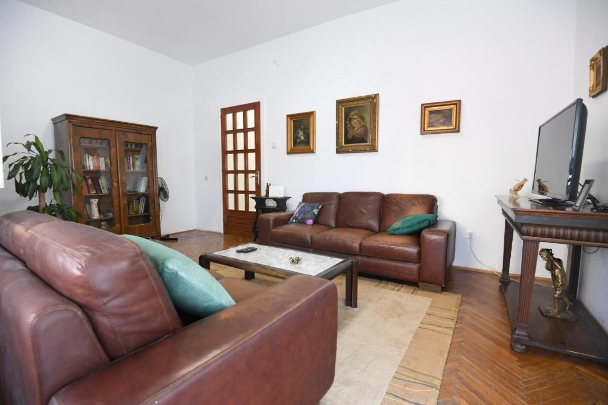City center. Beautiful 130m2 apartmant, sea view