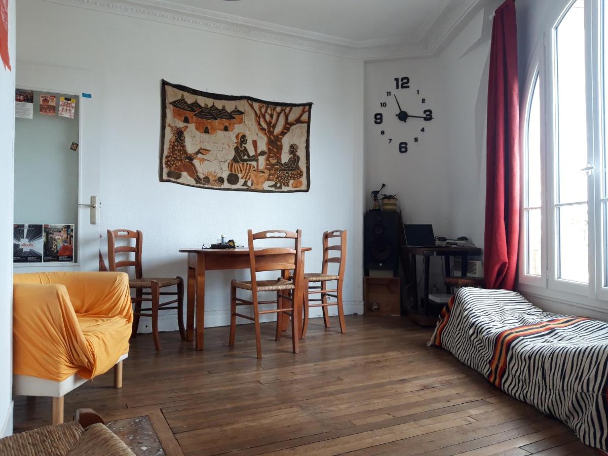 Vue sur les toits de Paris, tour Effeil, centre malakoff, chambre chez l'habitant, sans ascenseur, à deux pas de Paris