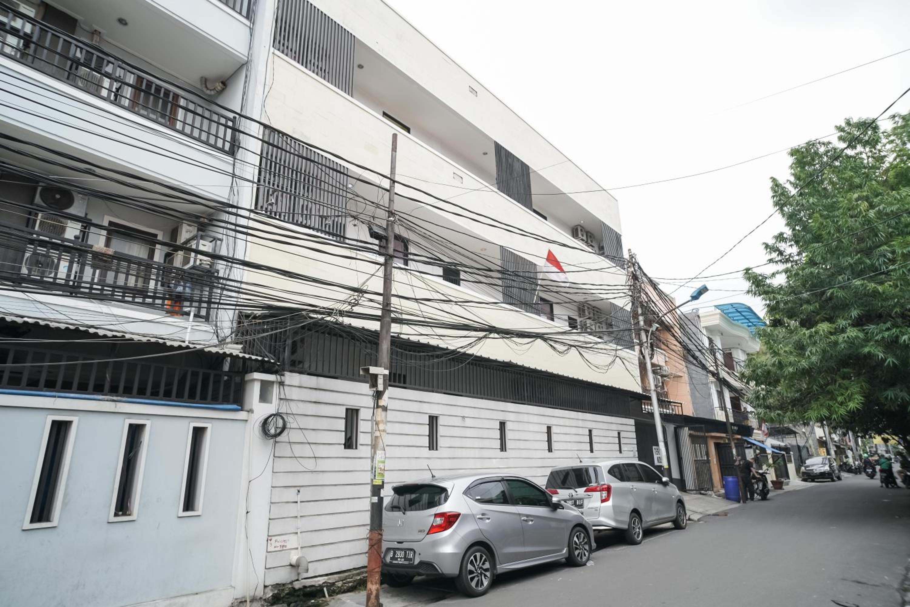 KoolKost near Universitas BINUS Anggrek