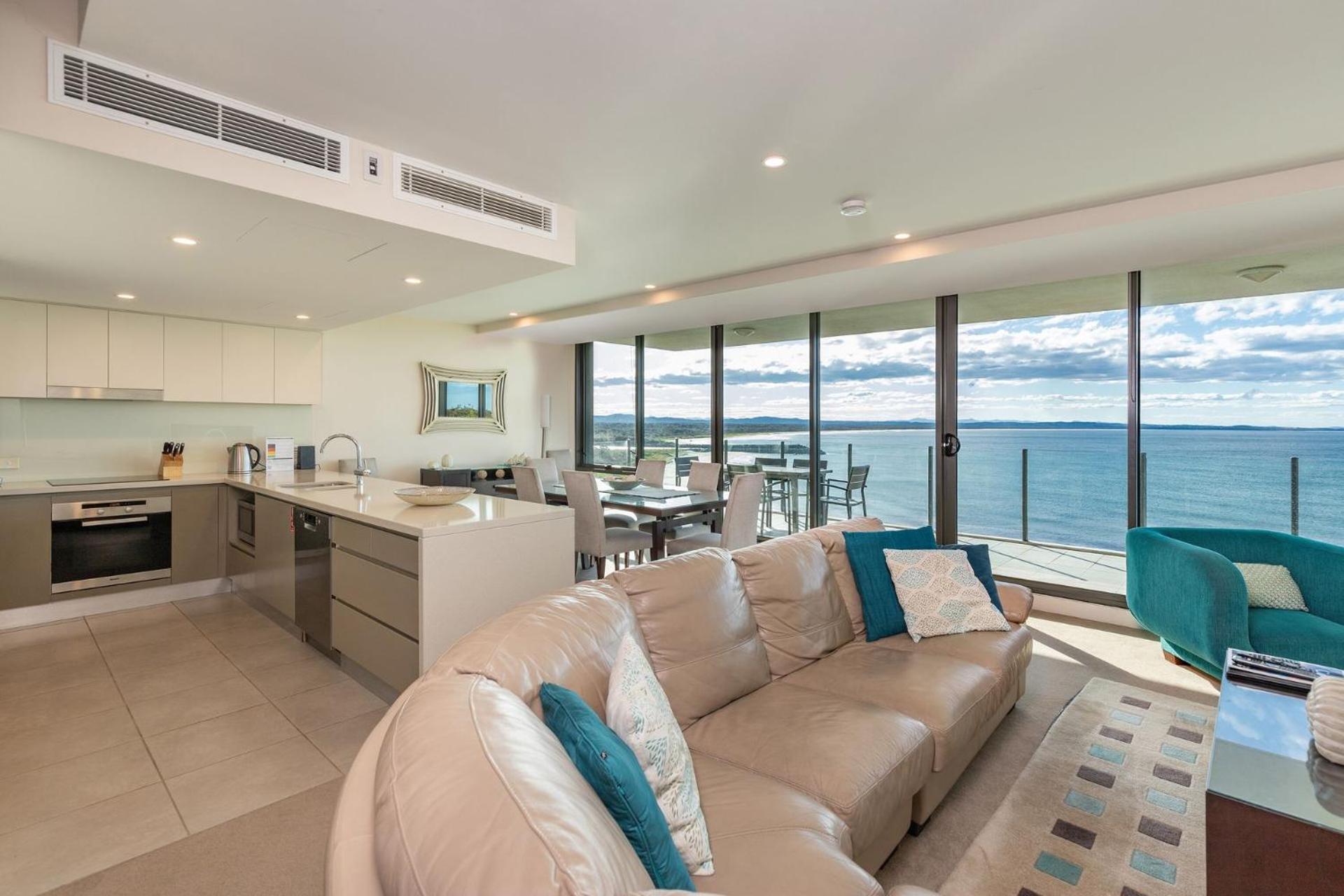 Strand Beachside 1003 Penthouse