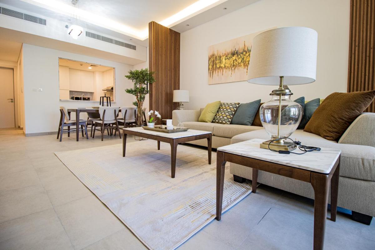 Stunning, Upgraded 2-BR Apartment in Lamtara 2 MJL Burj Al Arab View