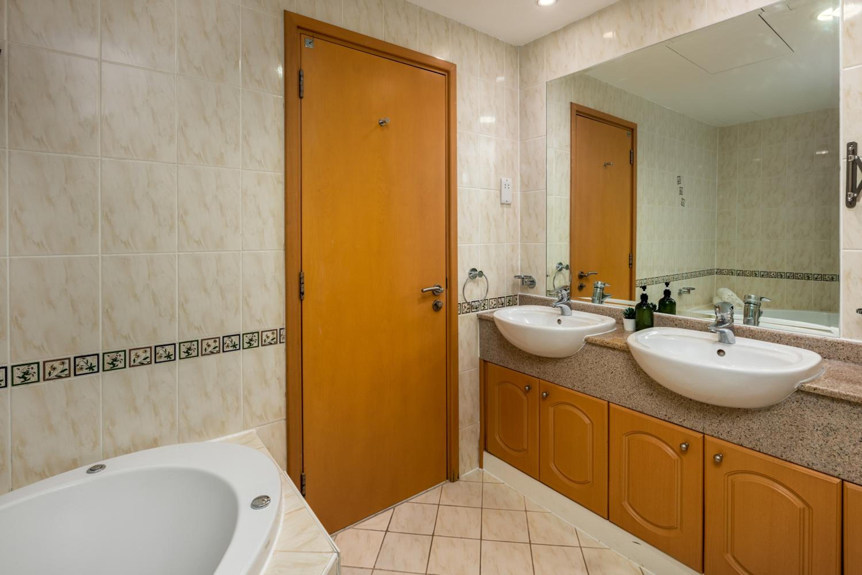 Dubai Marina Breathtaking views - Spacious 3BR