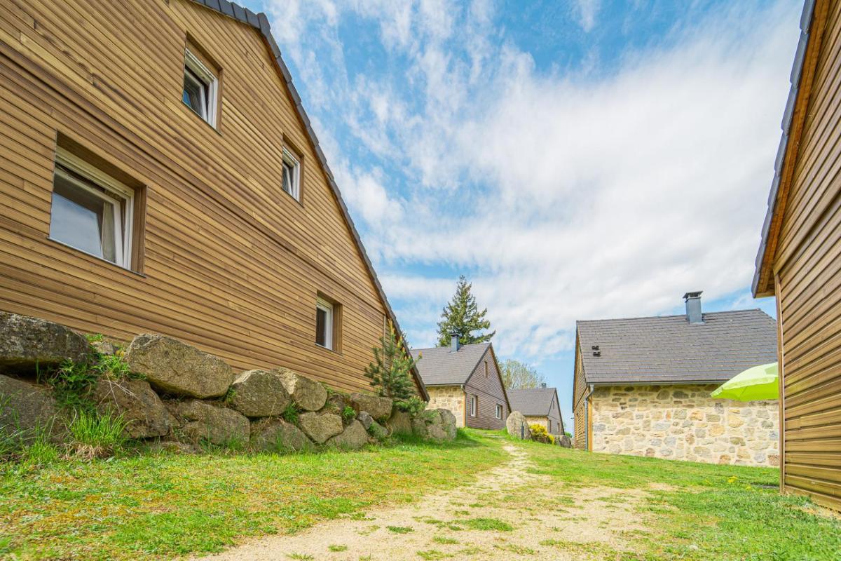 Village de gîtes Les Chalets de l'Aubrac