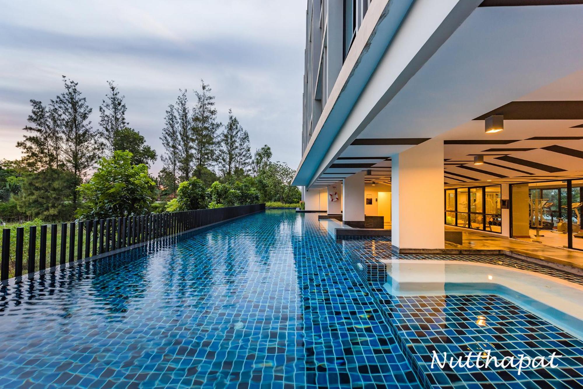 Elegant Room Near Beaches, Shopping, Restaurants
