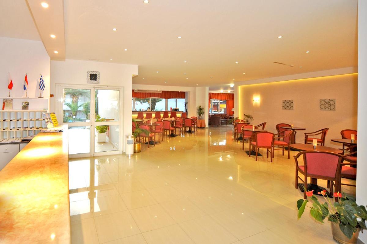 Palm Beach Hotel - Adults only