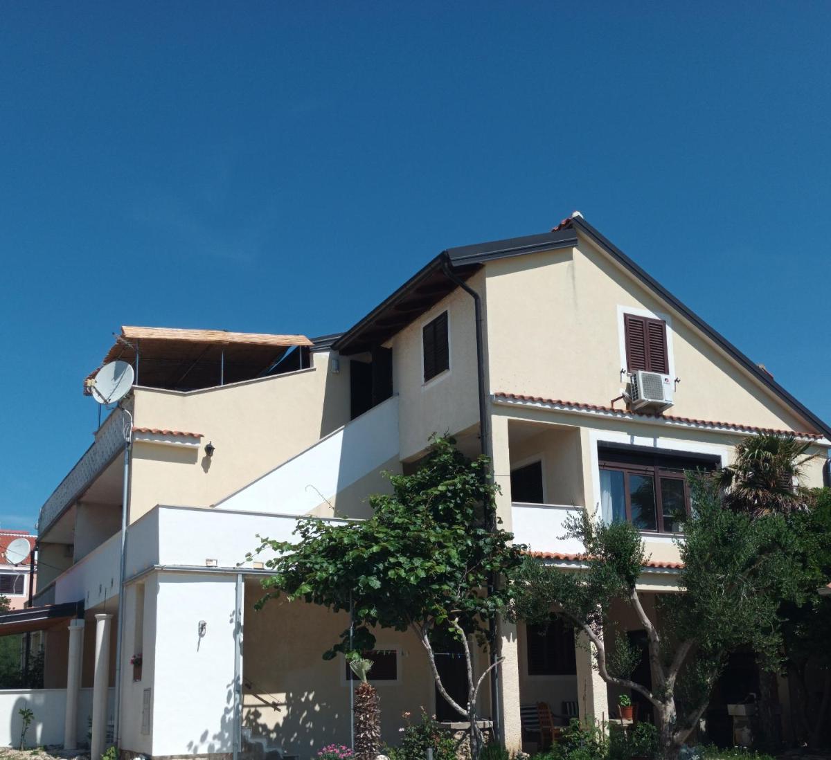 Apartmani Saška 1