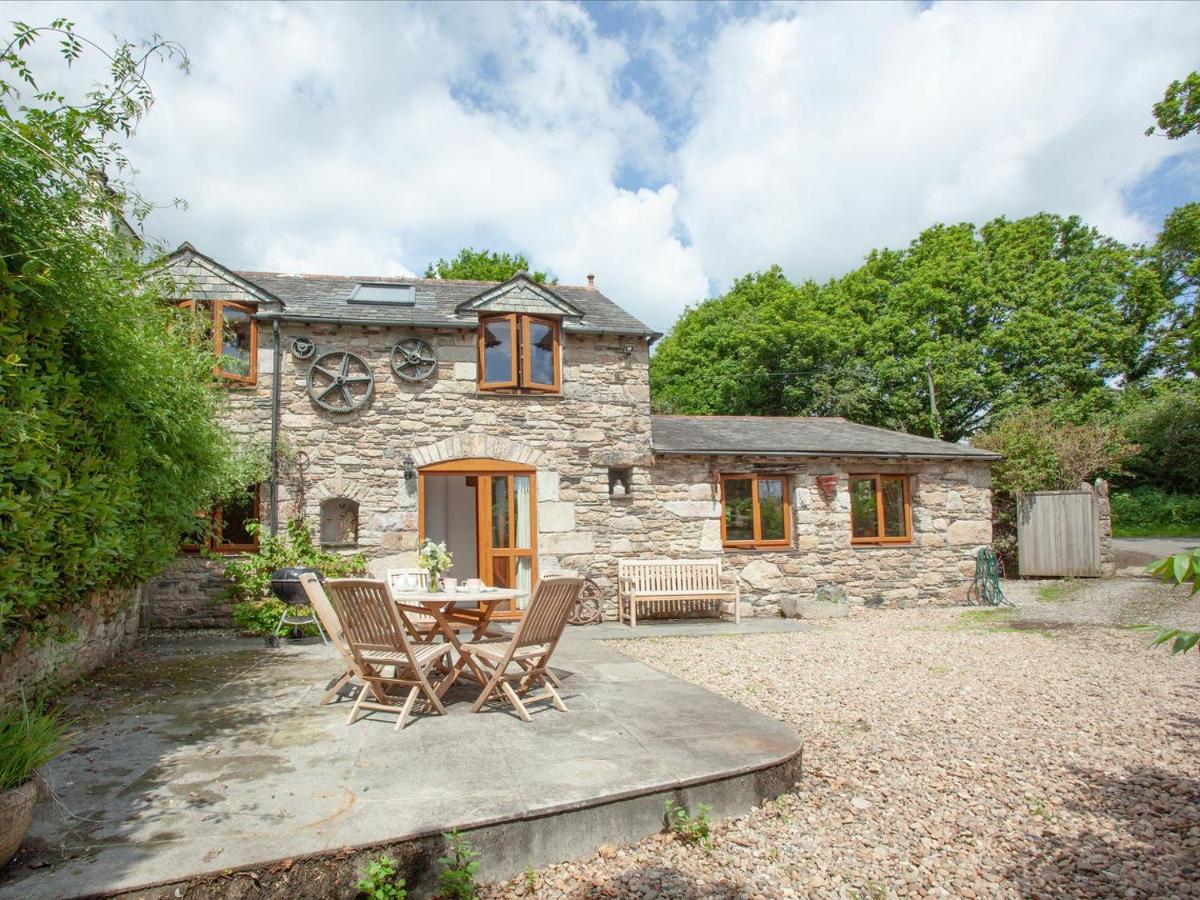Higher Broadaford Barn