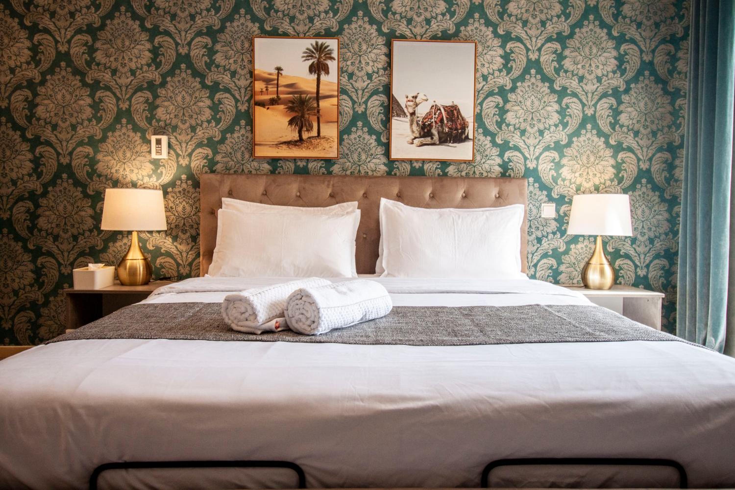 La Buena Vida Holiday Homes - Beach front very spacious, luxe and modern 3 bedroom with full kitchen in JBR , 3 min to the JBR beach Dubai Marina and Tram 
