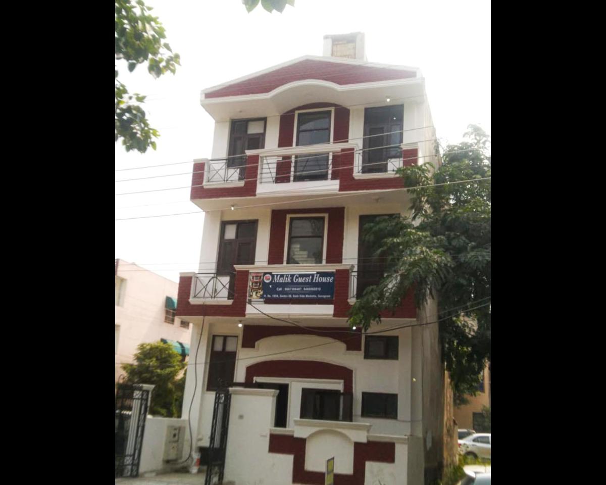 Gurgaon Vacations - Malik Guest House By WB Inn - Property Image 1
